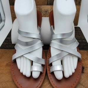 MOSSIMO (not available anymore) from Target criss crossed sandals in silver sz7